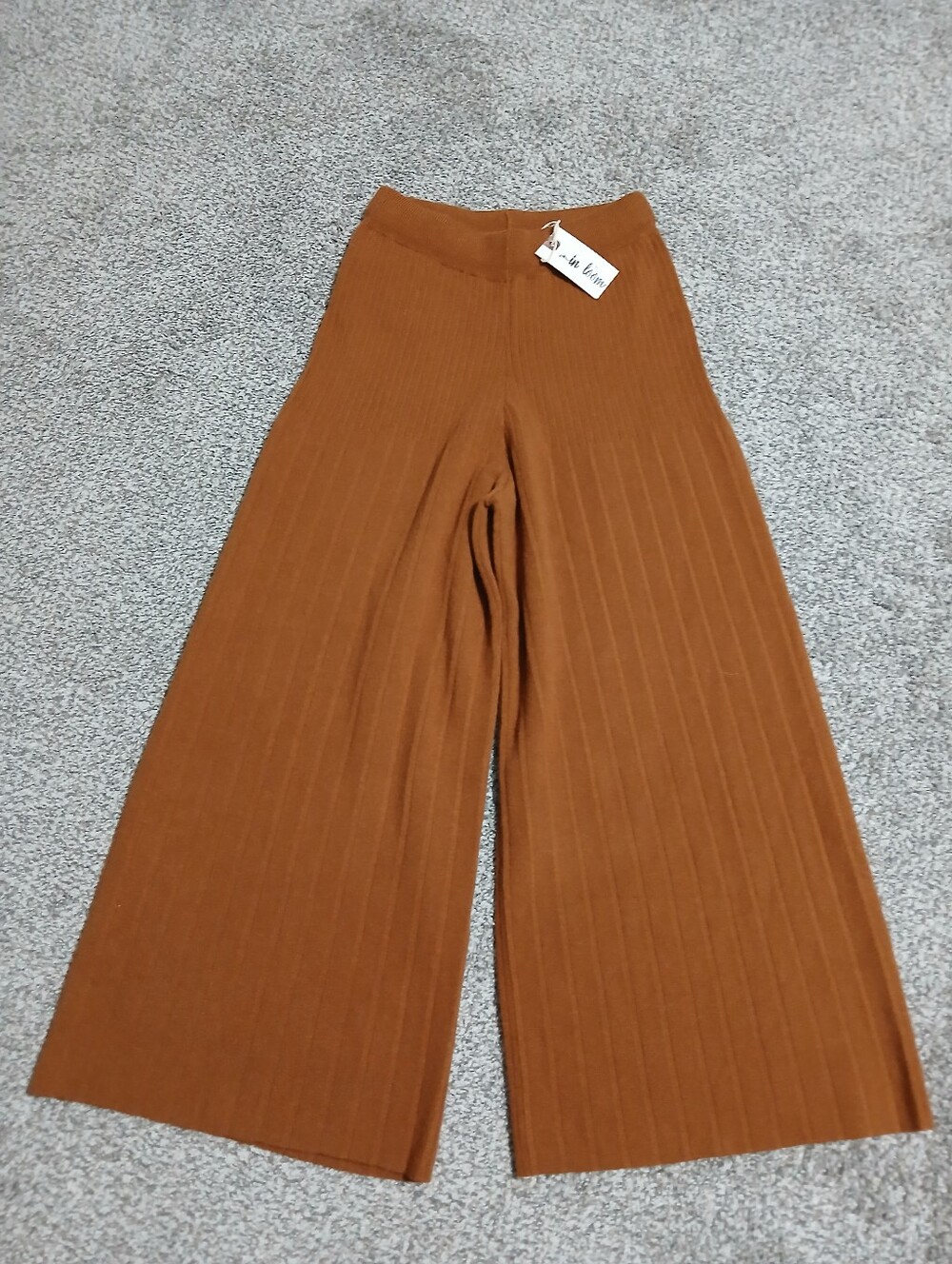 In Bloom Straight-Leg Ribbed Jeans in Rust